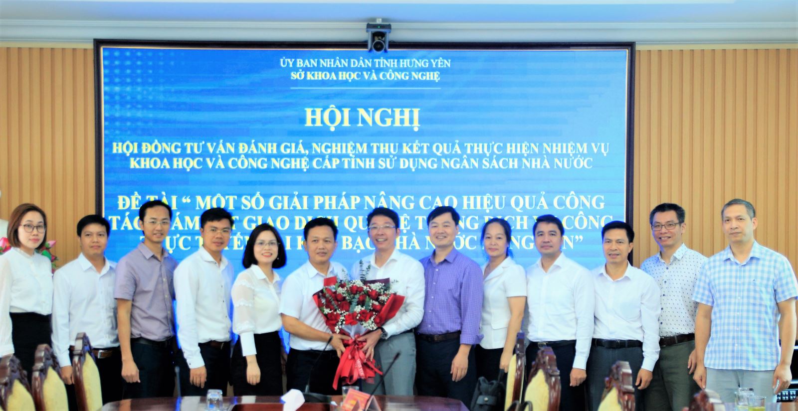 NGHIỆM THU ĐỀ TÀI: Một số giải pháp nâng cao hiệu quả công tác giám sát giao dịch qua Hệ thống Dịch vụ công trực tuyến tại Kho bạc Nhà nước tỉnh Hưng Yên. 