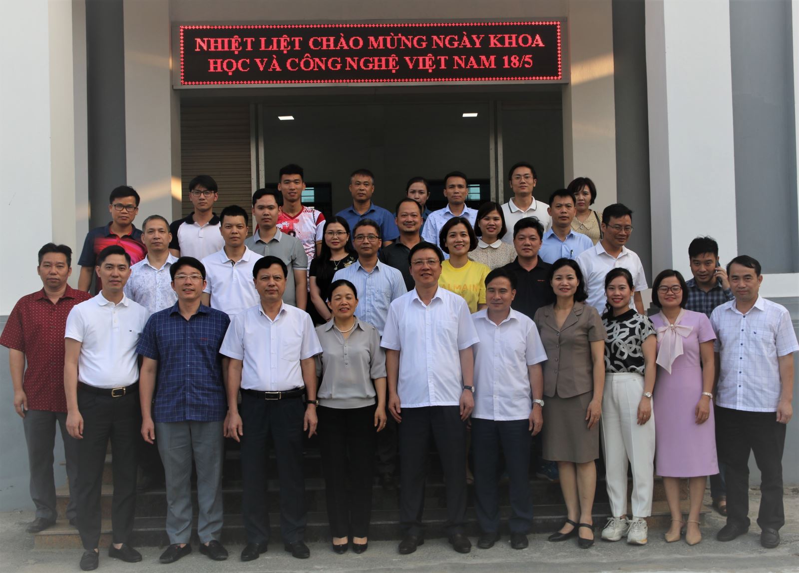 Hội thảo khoa học “Một số giải pháp đẩy mạnh hoạt động khoa học và công nghệ trên địa bàn huyện Văn Lâm”