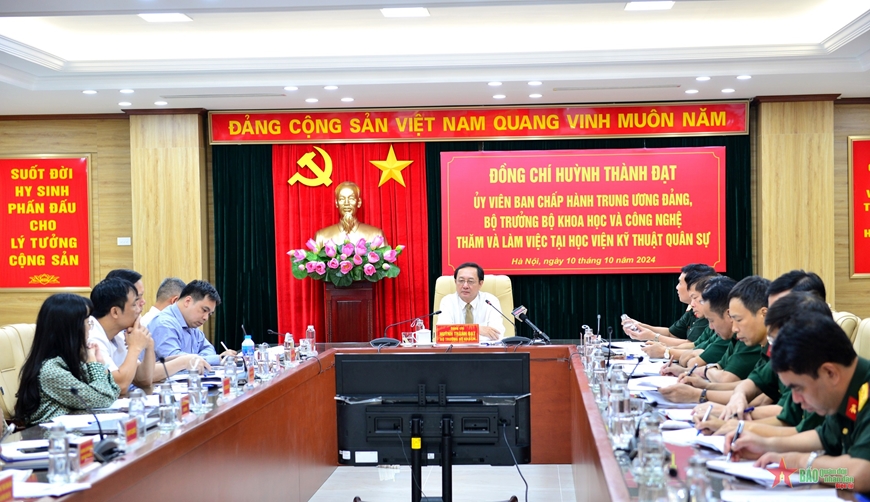 Bộ trưởng Bộ Khoa học và Công nghệ thăm và làm việc tại Học viện Kỹ thuật Quân sự