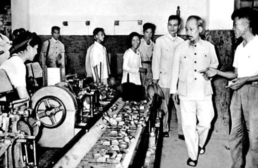 “Nhiệm vụ của khoa học, kỹ thuật là cực kỳ quan trọng”