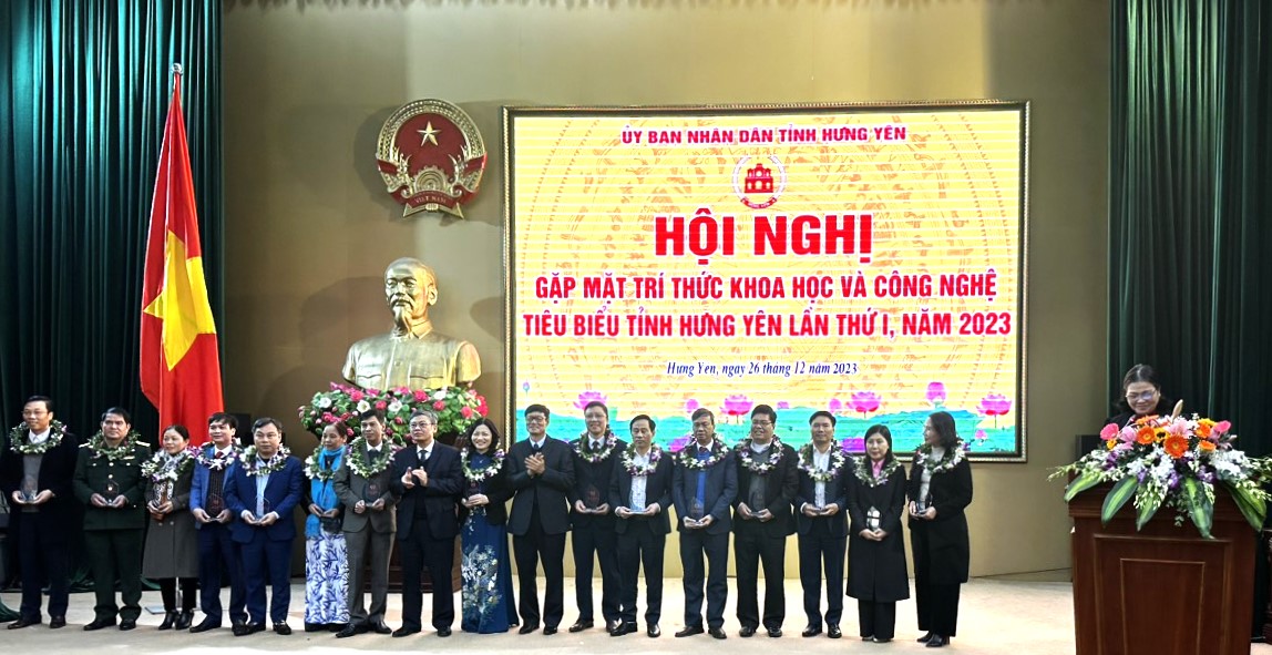 Hội nghị Gặp mặt trí thức khoa học và công nghệ tiêu biểu tỉnh Hưng Yên lần thứ I năm 2023